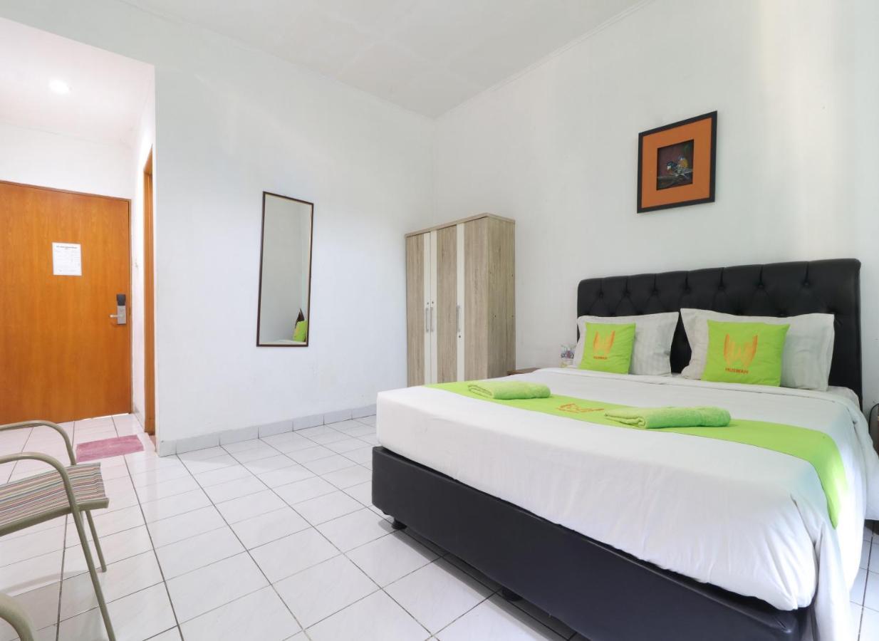Hotel Huswah Airport Tangerang Dış mekan fotoğraf