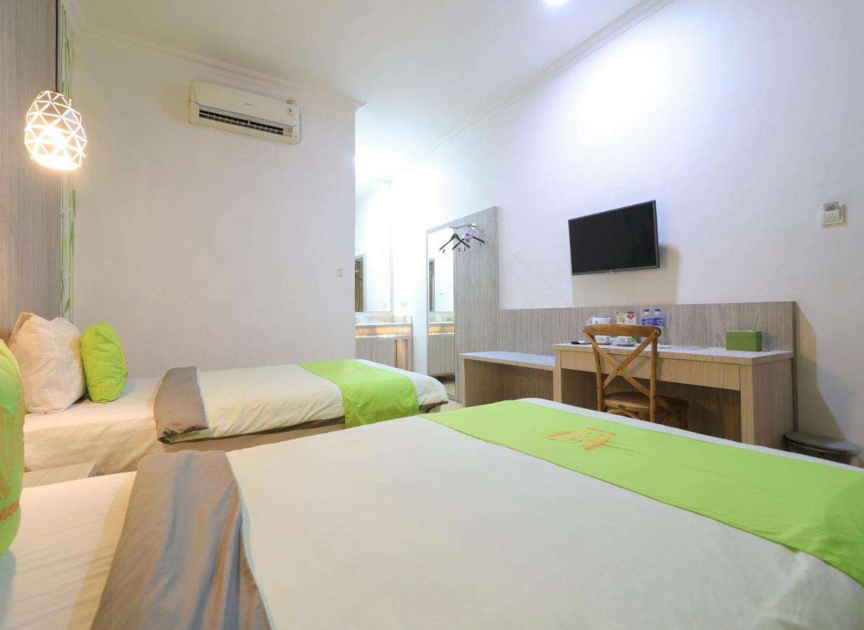 Hotel Huswah Airport Tangerang Dış mekan fotoğraf