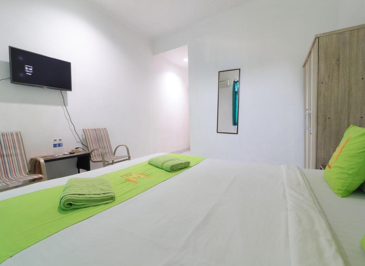 Hotel Huswah Airport Tangerang Dış mekan fotoğraf