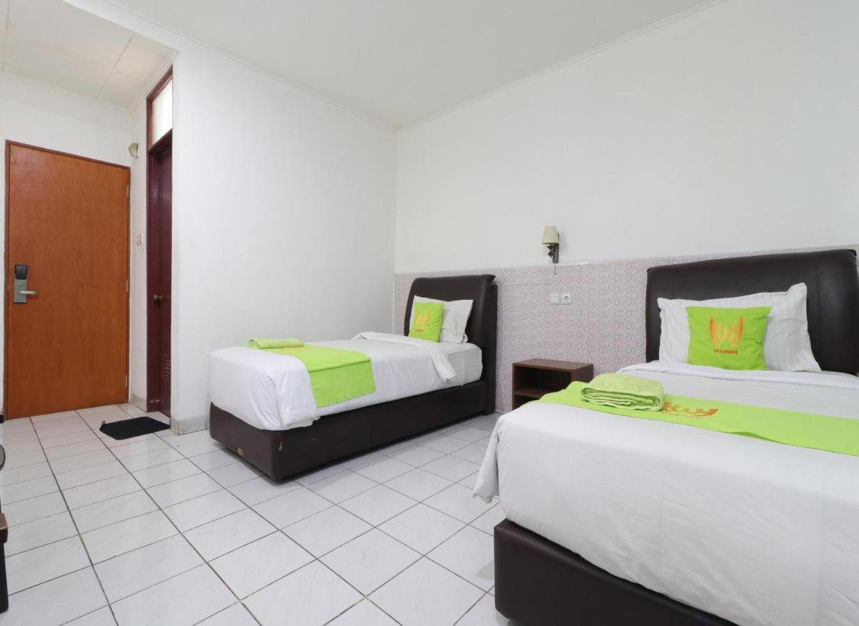 Hotel Huswah Airport Tangerang Dış mekan fotoğraf