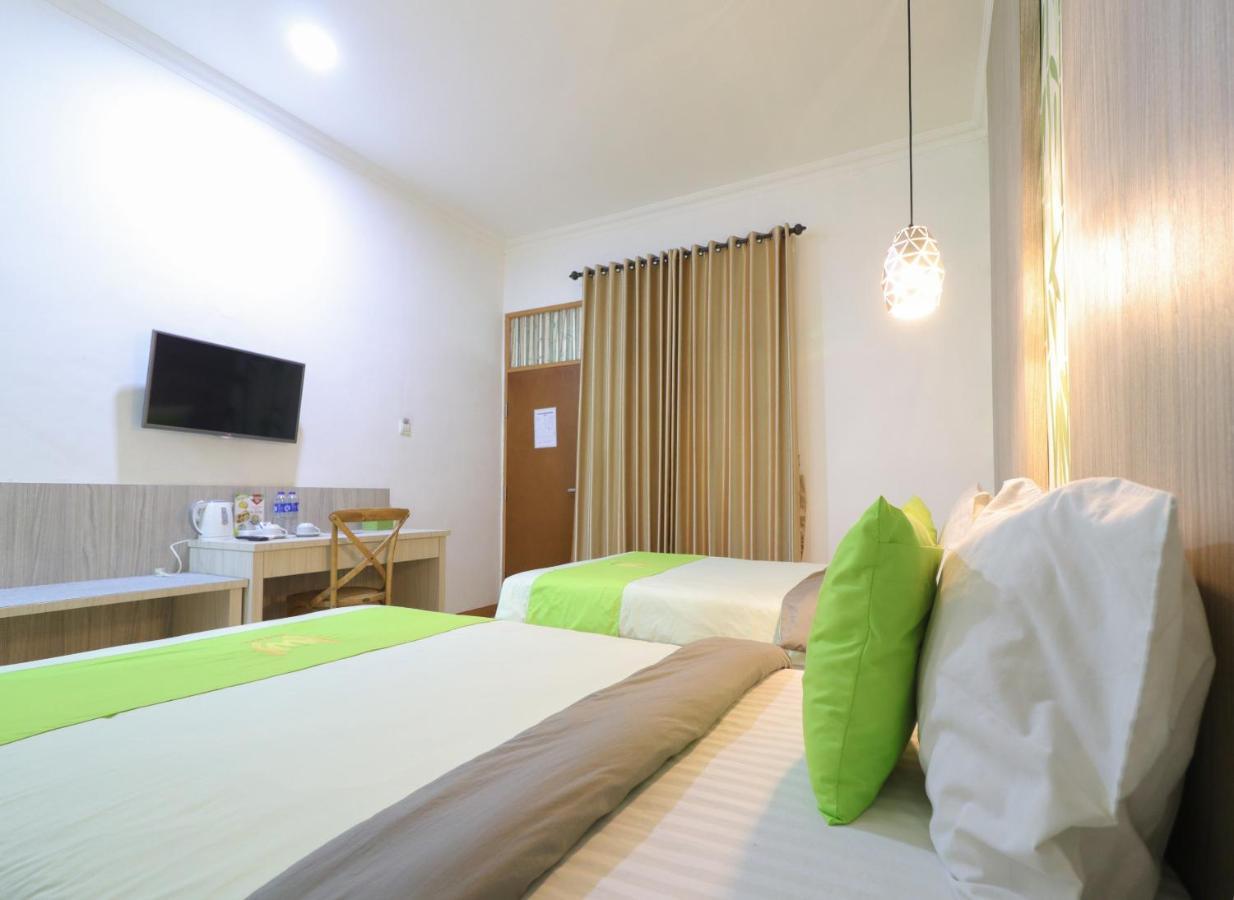 Hotel Huswah Airport Tangerang Dış mekan fotoğraf