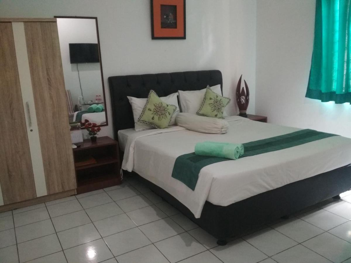 Hotel Huswah Airport Tangerang Dış mekan fotoğraf